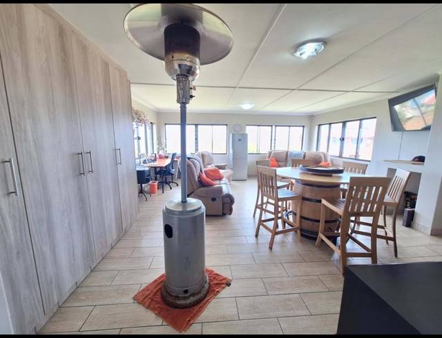 5 BEDROOM HOUSE FOR SALE IN DANA BAY